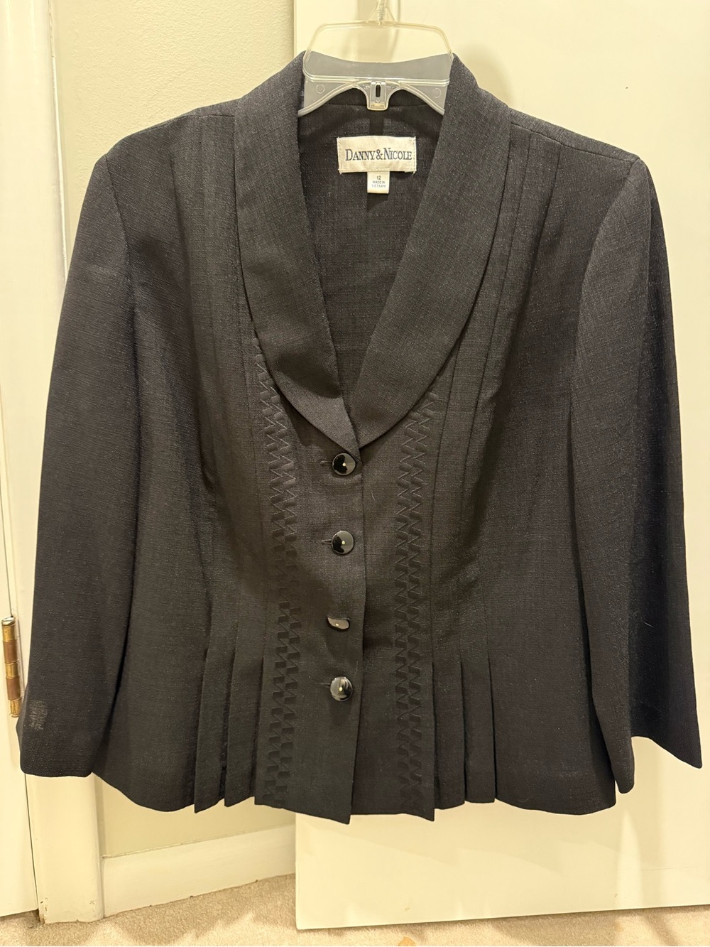 NWT Danny & Nicole Black Pleated Shawl Collar Blazer